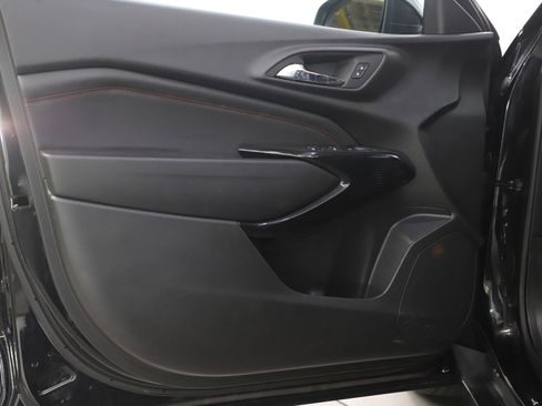 Used 2024 Chevrolet Trax RS image 19