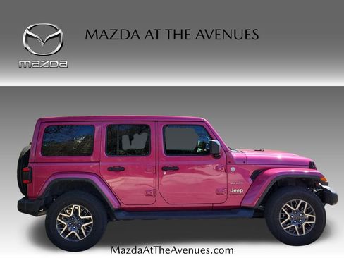 Used 2024 Jeep Wrangler Sahara w/ Technology Group image 17