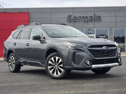 Used 2023 Subaru Outback Limited AWD/4WD image 2