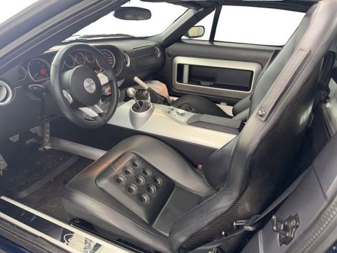 Used 2006 Ford GT image 10