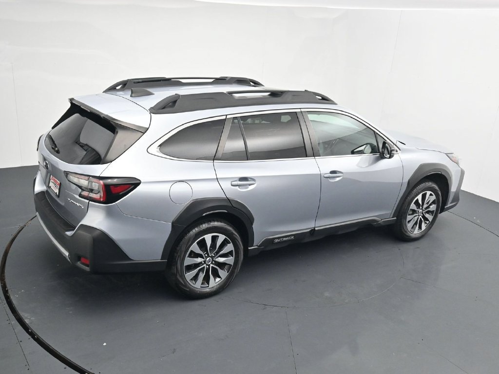 Used 2024 Subaru Outback Limited AWD/4WD image 30