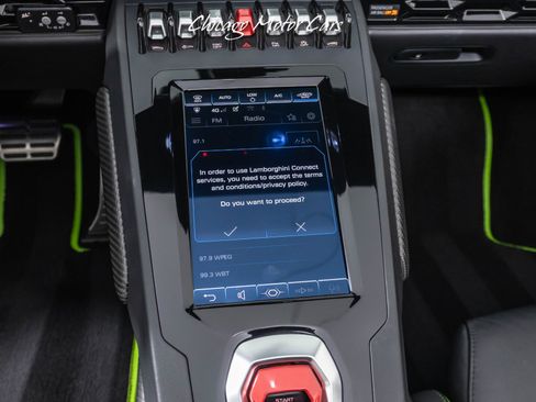 Used 2020 Lamborghini Huracan EVO AWD/4WD image 36
