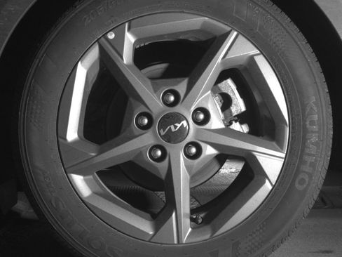 Used 2025 Kia K4 FWD image 11