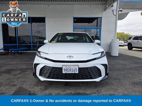Used 2025 Toyota Camry SE FWD image 2