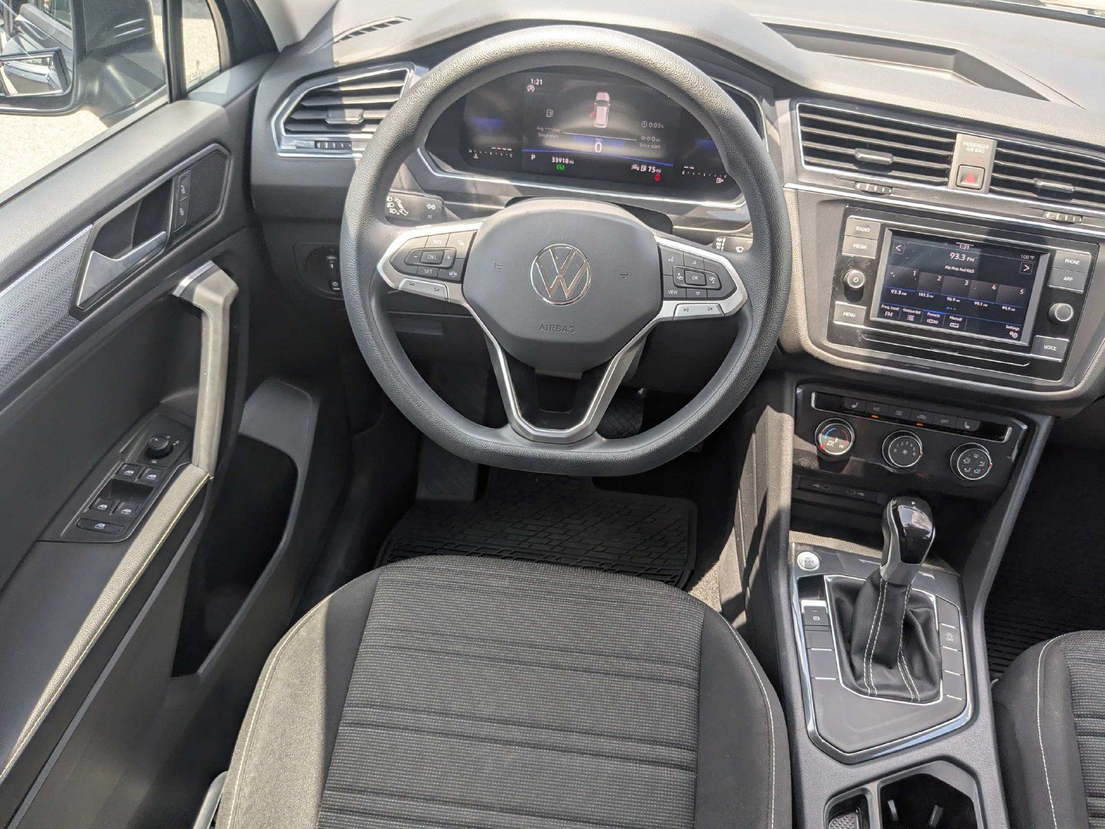 Used 2023 Volkswagen Tiguan S FWD image 17