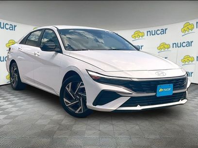 Certified 2025 Hyundai Elantra SEL