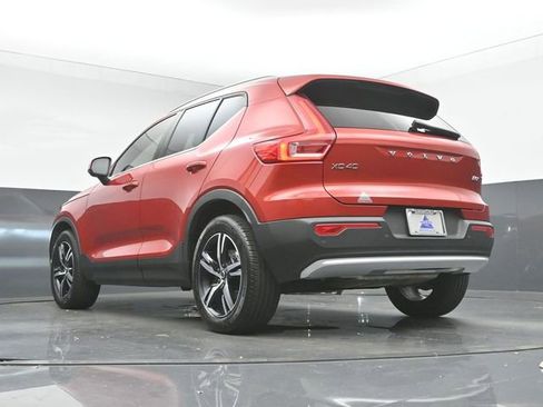 Used 2023 Volvo XC40 B5 Plus w/ Driver Assist Package image 40