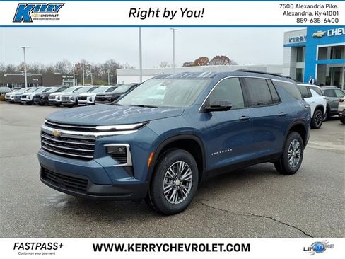 New 2026 Chevrolet Traverse LT w/ Driver Confidence Package image 1