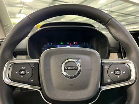 Certified 2023 Volvo XC40 B5 Plus w/ Protection Package image 12