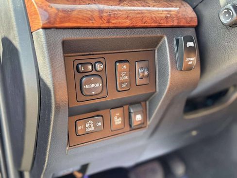 Used 2015 Toyota Tundra 1794 Edition AWD/4WD image 31