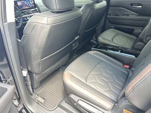Used 2026 Nissan Pathfinder Platinum AWD/4WD image 20