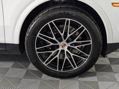 Certified 2026 Porsche Cayenne Coupe AWD/4WD image 14