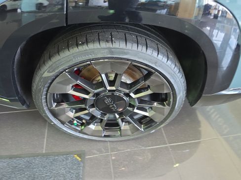 Used 2024 BMW XM AWD/4WD image 6
