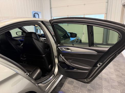 Used 2018 BMW M5 w/ Executive Package AWD/4WD image 12