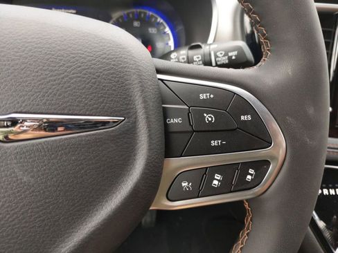 New 2026 Chrysler Pacifica Pinnacle image 24