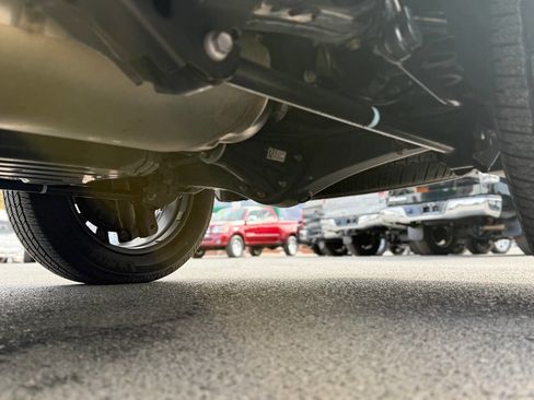 Used 2025 Lexus GX 550 w/ Accessory Package (31) image 64