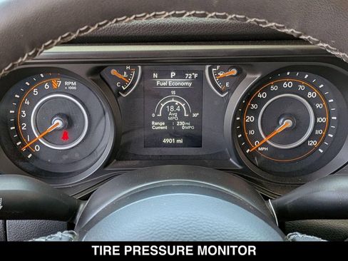 Used 2026 Jeep Gladiator Sport AWD/4WD image 19