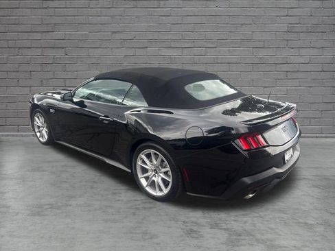 Used 2025 Ford Mustang GT Premium RWD image 5
