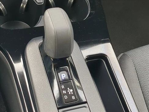 Used 2025 Toyota Prius LE image 16