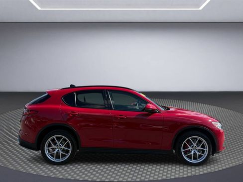 Used 2018 Alfa Romeo Stelvio Ti Sport image 8