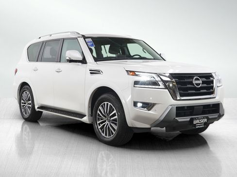 Used 2024 Nissan Armada SL image 7