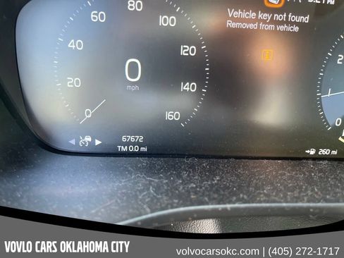 Used 2021 Volvo XC40 T5 R-Design w/ Advanced Package AWD/4WD image 12