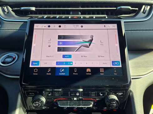 New 2025 Jeep Grand Cherokee Limited image 21