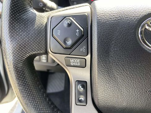 Used 2022 Toyota Tacoma TRD Pro AWD/4WD image 33