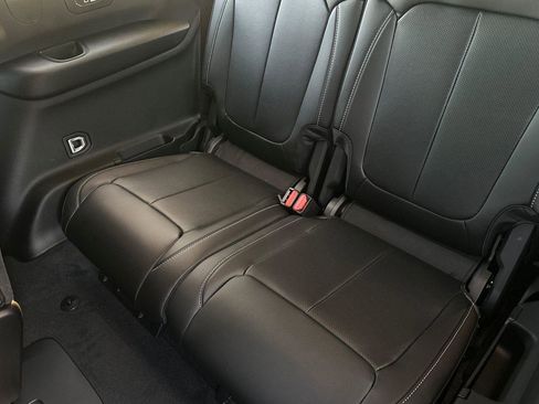 New 2025 Jeep Grand Cherokee L Limited w/ Luxury Tech Group II image 12