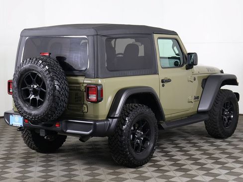 Used 2025 Jeep Wrangler Sport AWD/4WD image 8