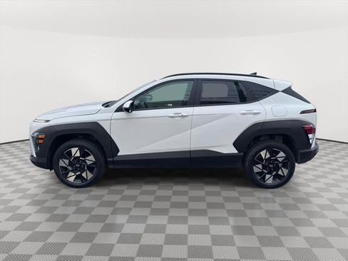 Used 2025 Hyundai Kona SEL image 7