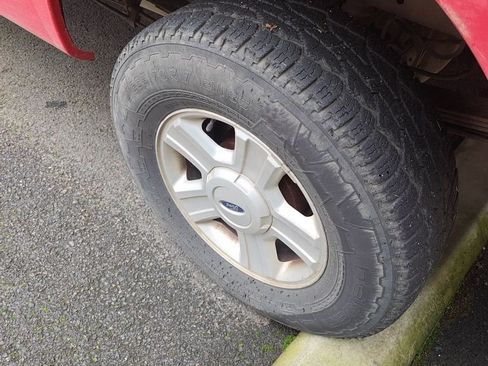 Used 2004 Ford F150 XLT image 6