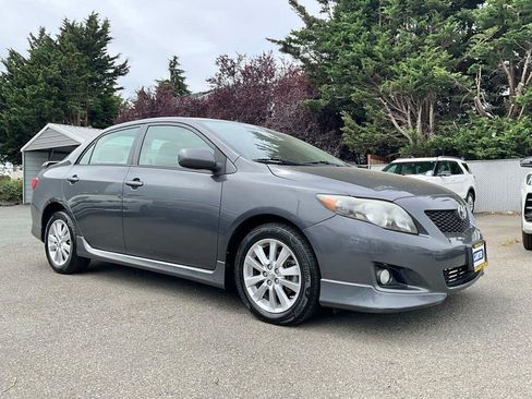 Used 2009 Toyota Corolla S FWD image 2