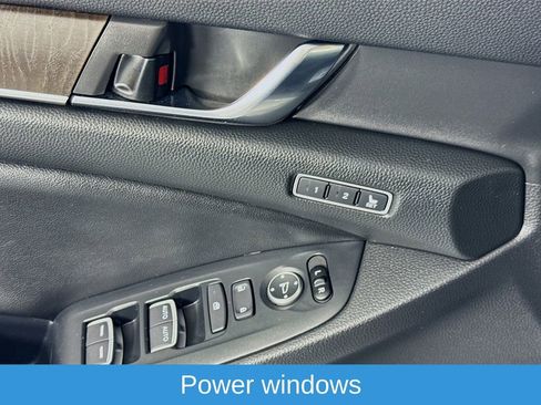 Certified 2020 Honda Accord Touring image 22