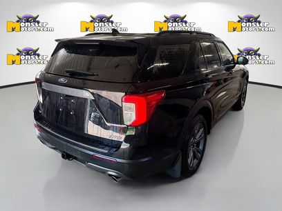 Used 2023 Ford Explorer XLT w/ XLT Sport Appearance Package