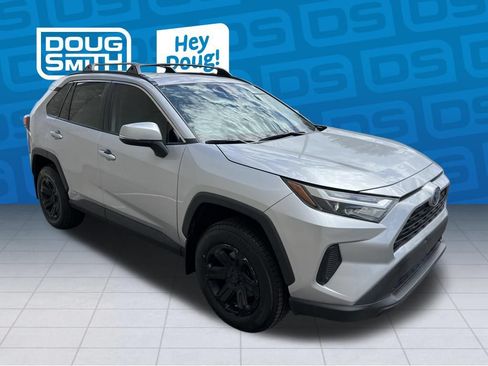 Used 2024 Toyota RAV4 XLE w/ Convenience Package AWD/4WD image 7