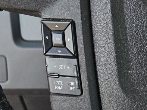 Used 2013 Ford F150 XLT w/ Luxury Equipment Group RWD image 19