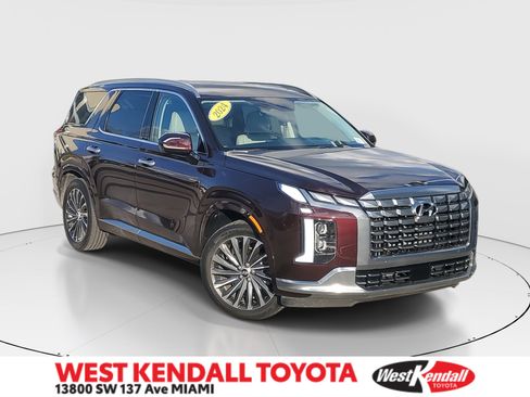 Used 2024 Hyundai Palisade Calligraphy image 1