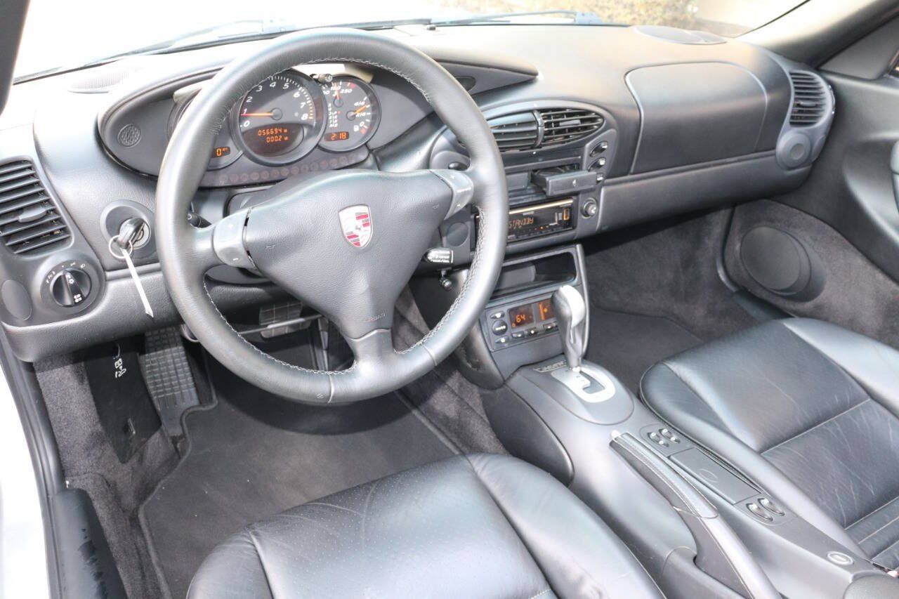 Used 2002 Porsche Boxster RWD image 29