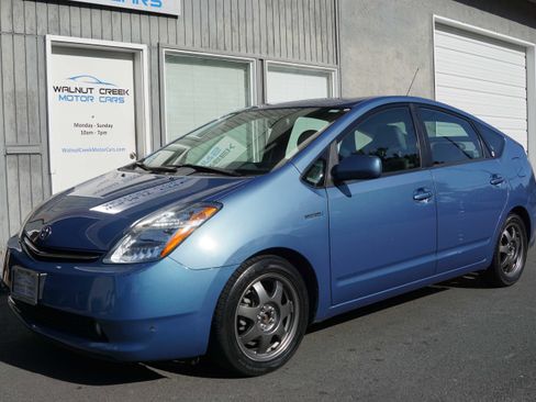 Used 2009 Toyota Prius Touring FWD image 4