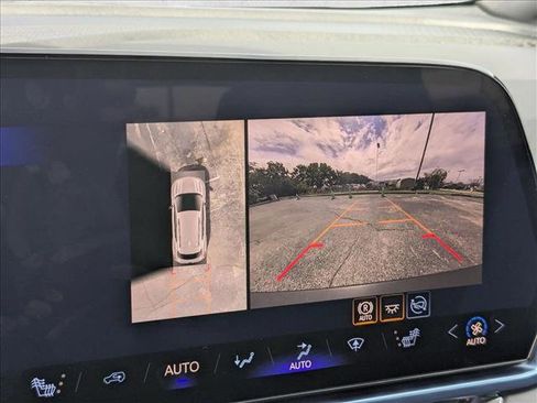 New 2026 Chevrolet Equinox EV LT image 13