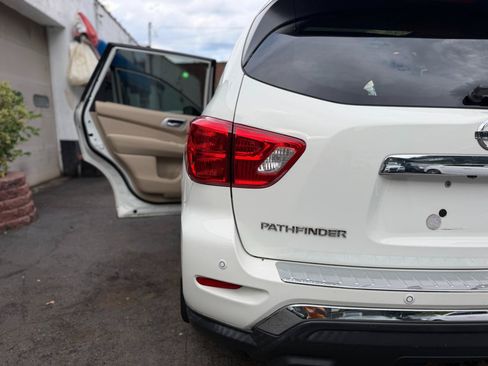Used 2017 Nissan Pathfinder SL w/ SL Premium Package AWD/4WD image 57