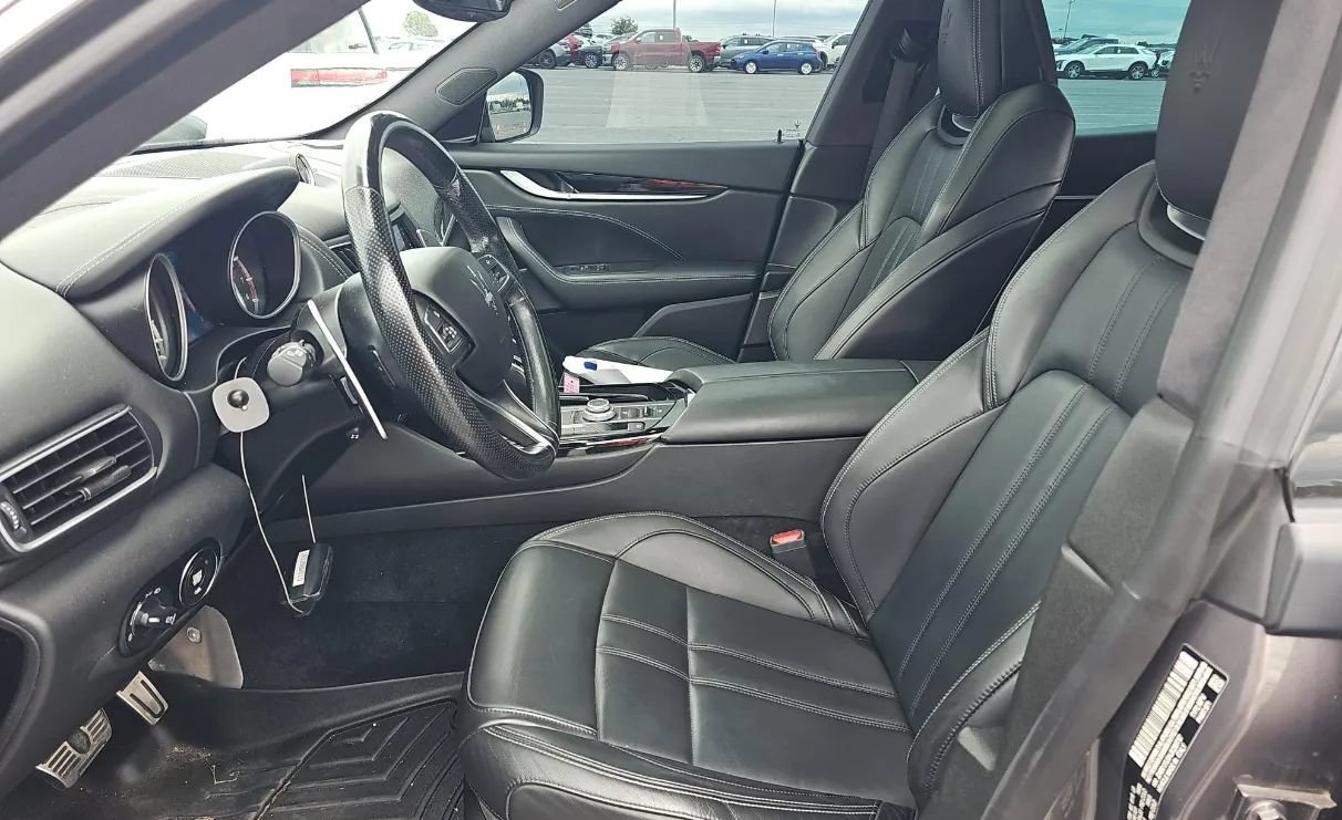 Used 2018 Maserati Levante GranSport AWD/4WD image 5