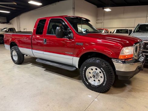 Used 2002 Ford F250 XLT AWD/4WD image 1