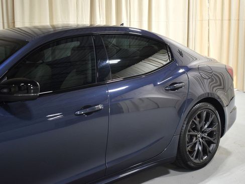 Used 2022 Maserati Ghibli Modena Q4 image 2