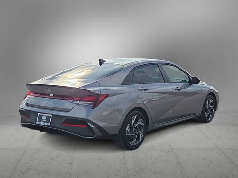 New 2025 Hyundai Elantra Sport image 8