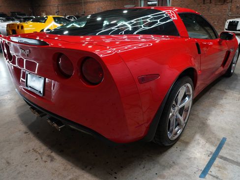 Used 2011 Chevrolet Corvette Grand Sport w/ Preferred Equipment Group image 16