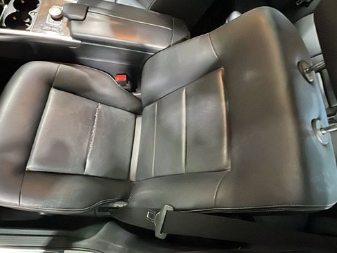 Used 2015 Mercedes-Benz E 350 4MATIC Sedan image 11