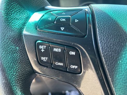 Used 2017 Ford Explorer XLT w/ Equipment Group 202A AWD/4WD image 25