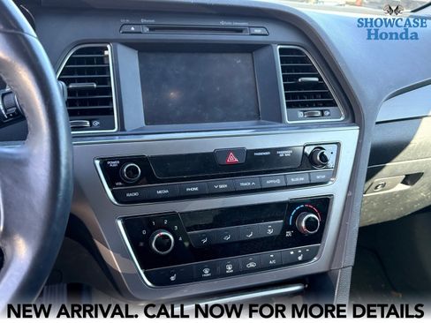 Used 2016 Hyundai Sonata Sport w/ Option Group 1V image 11